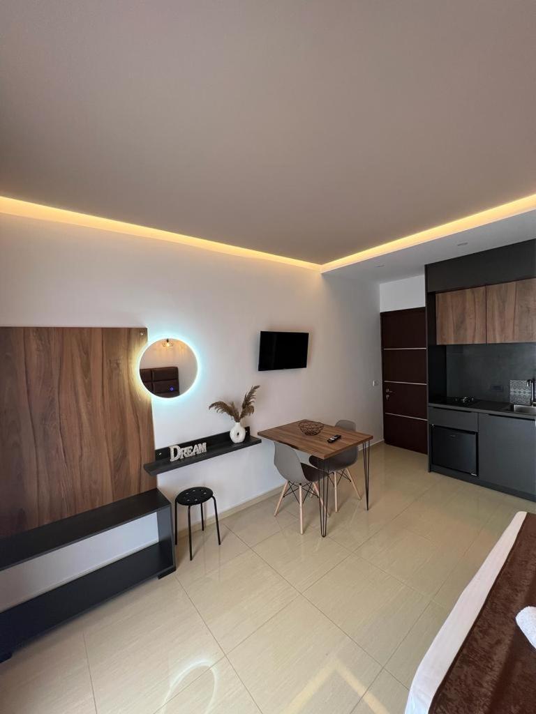 Apartments Sadiku With Sea View Sarandë 외부 사진