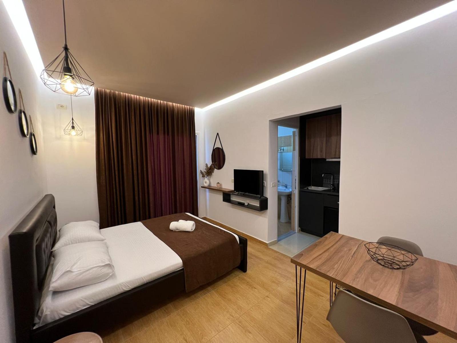 Apartments Sadiku With Sea View Sarandë 외부 사진