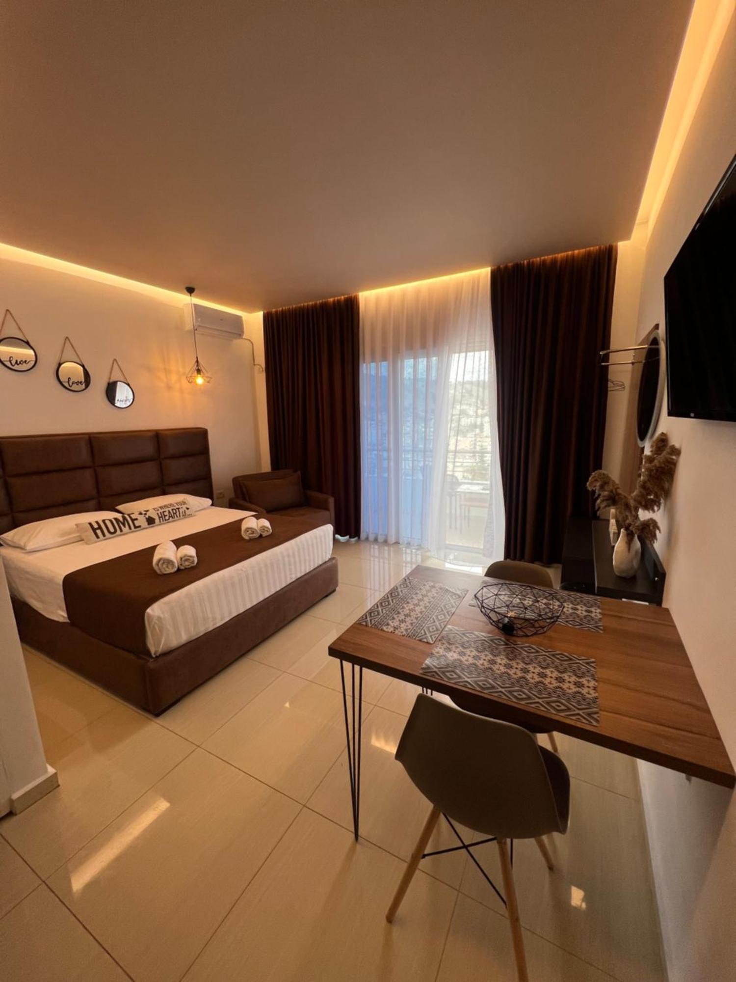 Apartments Sadiku With Sea View Sarandë 외부 사진