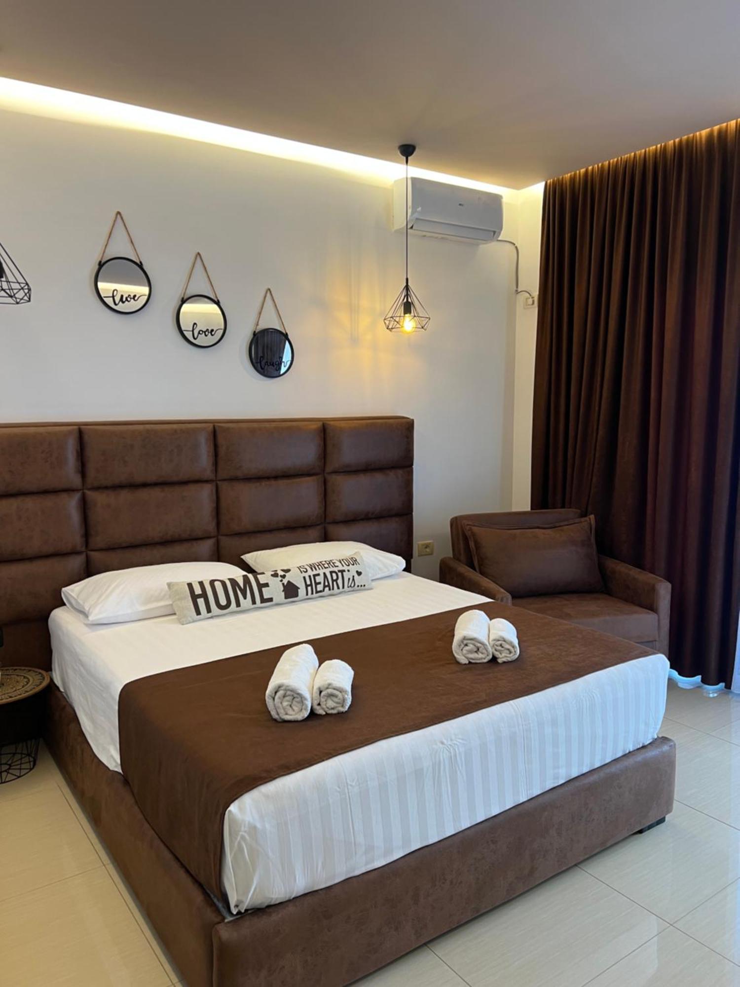Apartments Sadiku With Sea View Sarandë 외부 사진
